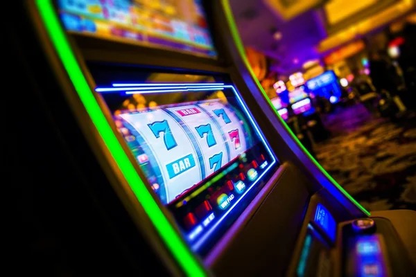 Arcade Games interface and game selection on sakuratoto2
